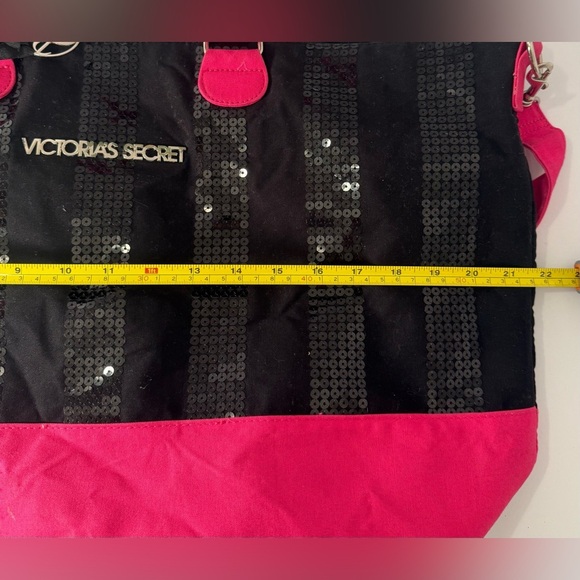 Victorias Secret Sequins 2013 Black Friday Weekender Duffle Bag Tote - Picture 11 of 12